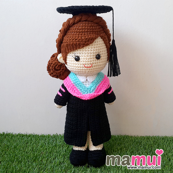 ตุ๊กตารับปริญญามหาวิทยาลัยรังสิตปริญญาโทคณะบริหารธุรกิจสูง 13 นิ้ว