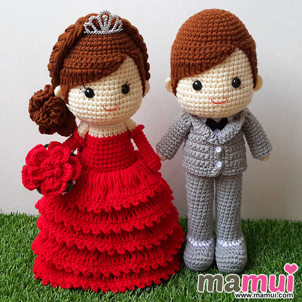 ตุ๊กตาแต่งงานเจ้าสาวชุดสีแดงเจ้าบ่าวหูกระต่ายดำสูง 13 นิ้ว