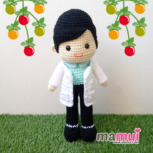 ตุ๊กตาหมอผู้ชายผมสีดำสูง 13 นิ้ว