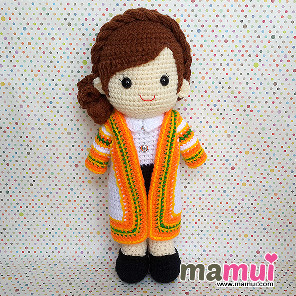 ตุ๊กตารับปริญญาราชมงคลอีสานผมเกล้าสูง 13 นิ้ว