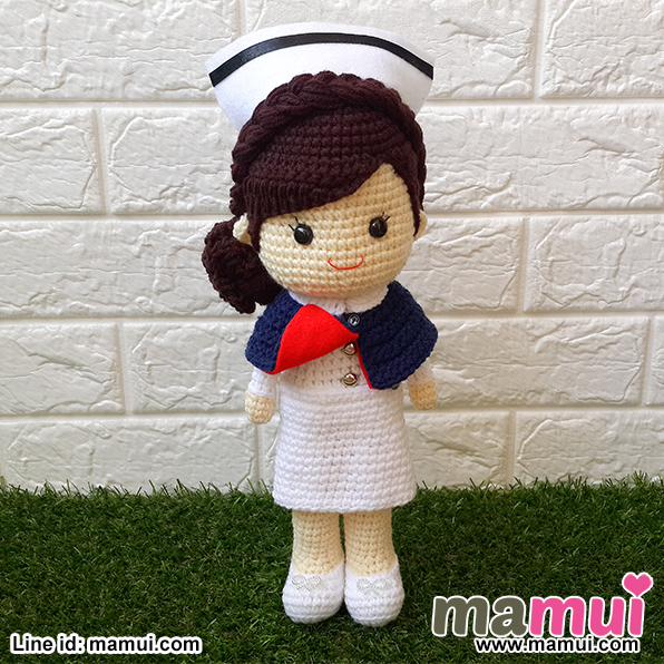 ตุ๊กตาชุดเครปพยาบาลทรงผมเกล้าข้างสีน้ำตาลเข้มสูง 13 นิ้ว