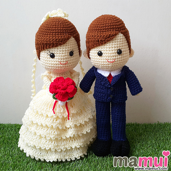 ตุ๊กตาแต่งงานชุดสีครีมสูทน้ำเงินสูง 13 นิ้ว