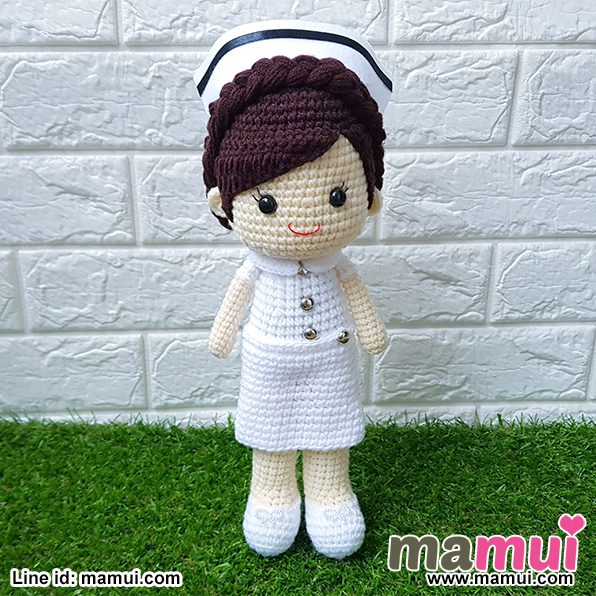 ตุ๊กตาพยาบาลทรงผมเกล้าหลังสีน้ำตาลเข้มสูง 13 นิ้ว