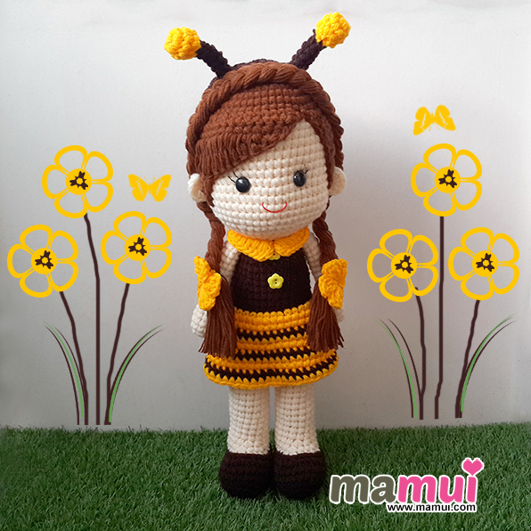 ตุ๊กตาเด็กผู้หญิงสวมชุดผึ้งสูง 18 นิ้ว