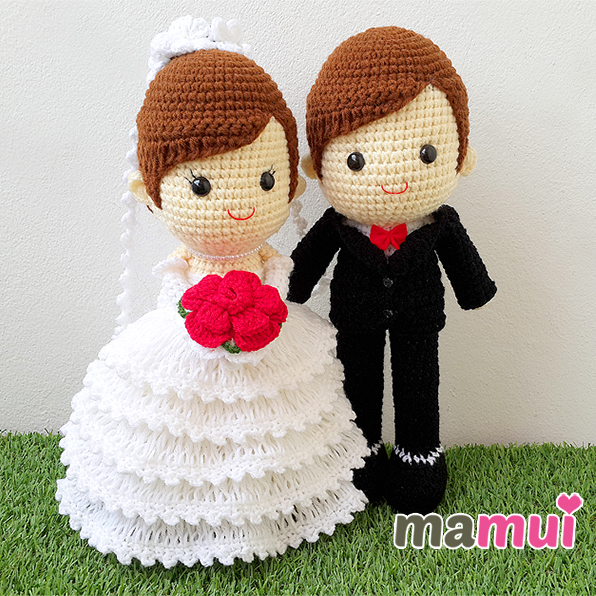 ตุ๊กตาแต่งงานถักโครเชต์สูง 13 นิ้ว