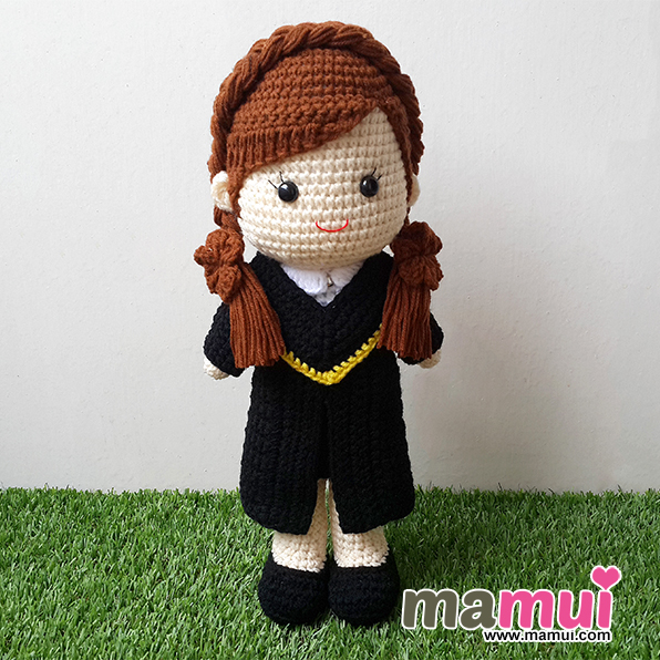 ตุ๊กตารับปริญญาศิลปากรคณะจิตรกรรมประติมากรรมสูง 13 นิ้ว