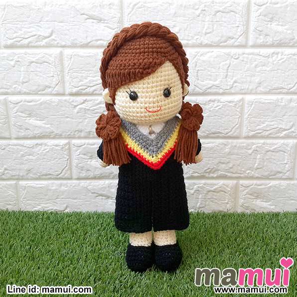 ตุ๊กตารับปริญญามหาวิทยาลัยศรีนครินทรวิโรฒคณะวิทยาลัยนานาชาติผมเปียสองข้างสูง 13 นิ้ว