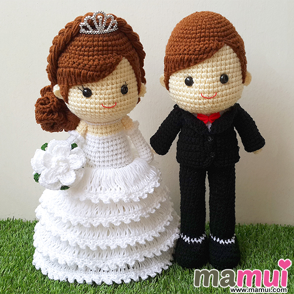 ตุ๊กตาแต่งงานเจ้าสาวสวมมงกุฎถือดอกไม้ขาวเจ้าบ่าวสูทดำสูง 13 นิ้ว