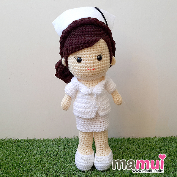 ตุ๊กตาผู้ช่วยพยาบาลผมเกล้าสูง 13 นิ้ว