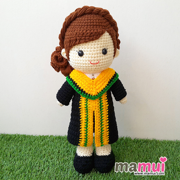 ตุ๊กตารับปริญญามหาวิทยาลัยหัวเฉียวสูง 13 นิ้ว