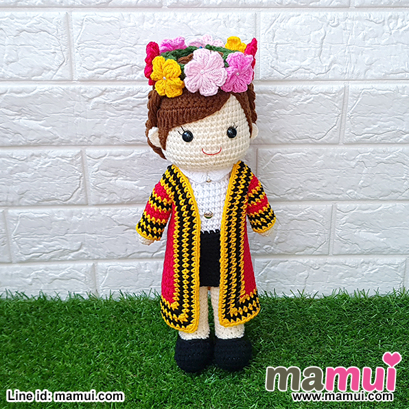 ตุ๊กตารับปริญญาพระจอมเกล้าทรงผมเกล้าหลังสวมมงกุฎดอกไม้สูง 13 นิ้ว