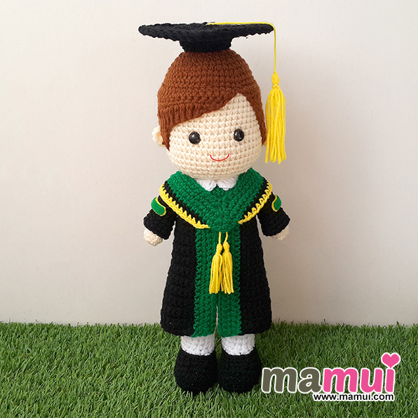 ตุ๊กตารับปริญญามหาวิทยาลัยแม่โจ้ผู้ชายสูง 13 นิ้ว