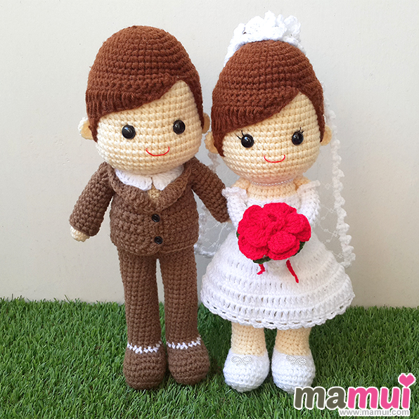 ตุ๊กตาแต่งงานเจ้าสาวกระโปรงสั้นเจ้าบ่าวสูทน้ำตาลเนคไทน้ำตาลอ่อนสูง 13 นิ้ว