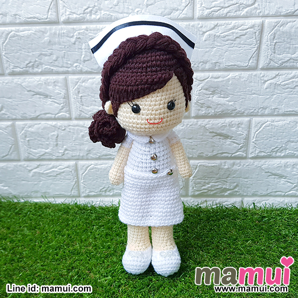 ตุ๊กตาพยาบาลทรงผมเกล้าข้างสีน้ำตาลเข้มสูง 13 นิ้ว