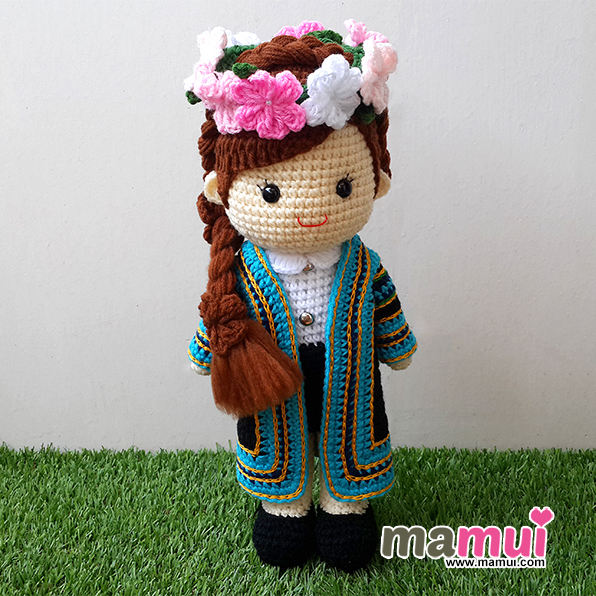 ตุ๊กตารับปริญญามหาวิทยาลัยราชภัฏคณะครุศาสตร์สวมมงกุฎดอกไม้สูง 13 นิ้ว