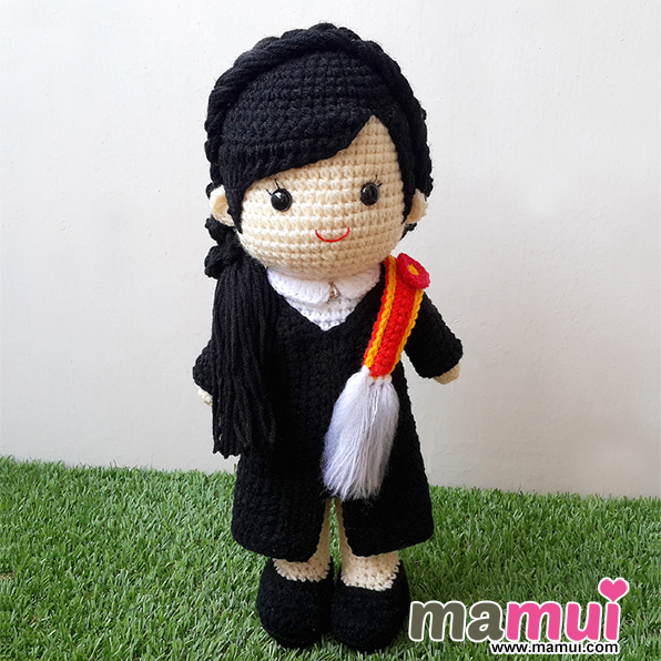 ตุ๊กตารับปริญญาธรรมศาสตร์สูง 13 นิ้ว