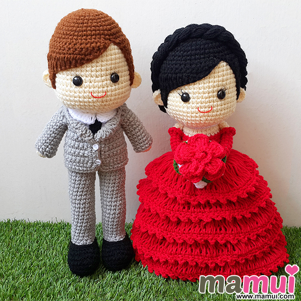 ตุ๊กตาแต่งงานเจ้าบ่าวสูทเทาเจ้าสาวชุดสีแดงสูง 13 นิ้ว
