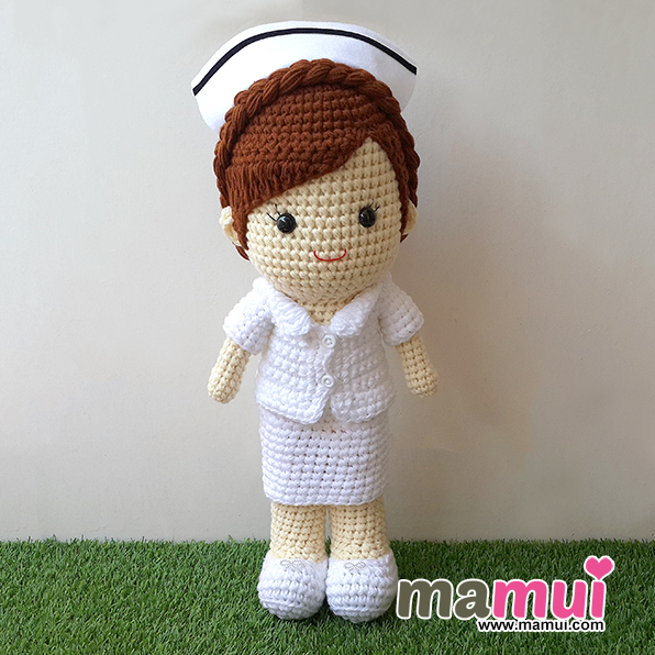 ตุ๊กตาพยาบาลผมเกล้าหลังสูง 18 นิ้ว