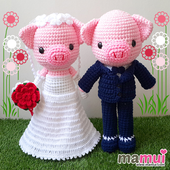 ตุ๊กตาหมูแต่งงานชุดสีขาวสูทน้ำเงินสูง 13 นิ้ว