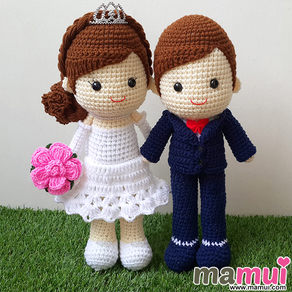 ตุ๊กตาแต่งงานกระโปรงสั้นสูทน้ำเงินหูกระต่ายแดงสูง 13 นิ้ว