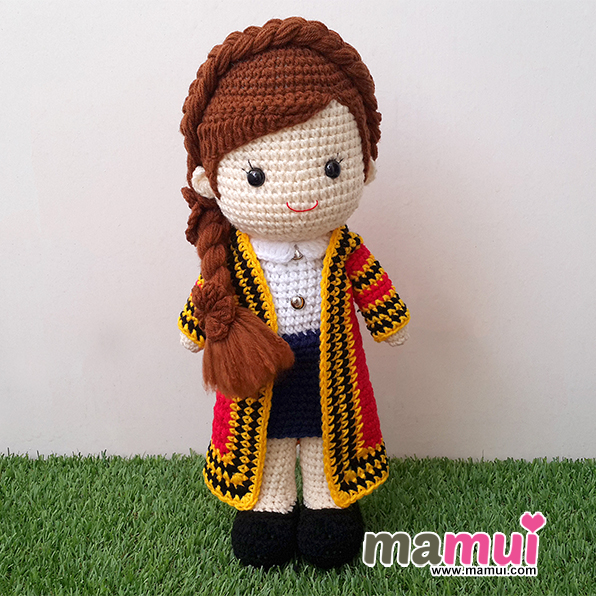 ตุ๊กตารับปริญญาพระจอมเกล้าปริญญาโทผมเปียสูง 13 นิ้ว