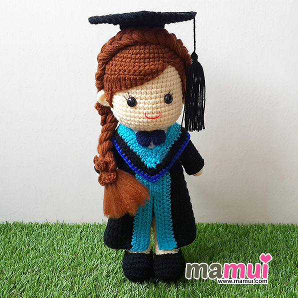 ตุ๊กตารับปริญญามหิดลการจัดการผมเปียสูง 13 นิ้ว