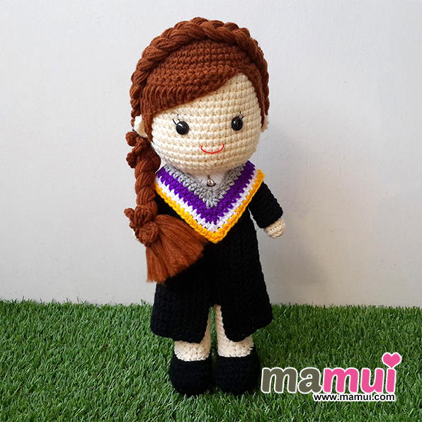 ตุ๊กตารับปริญญามหาวิทยาลัยบูรพาสูง 13 นิ้ว