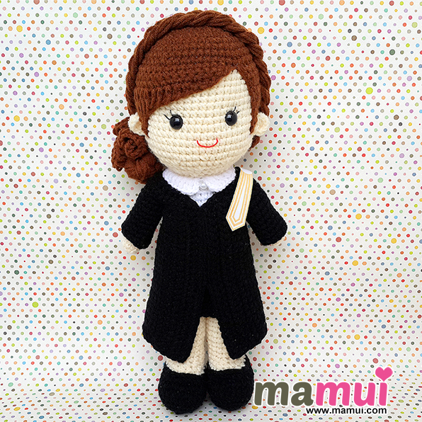 ตุ๊กตาทนายความผมเกล้าสูง 13 นิ้ว